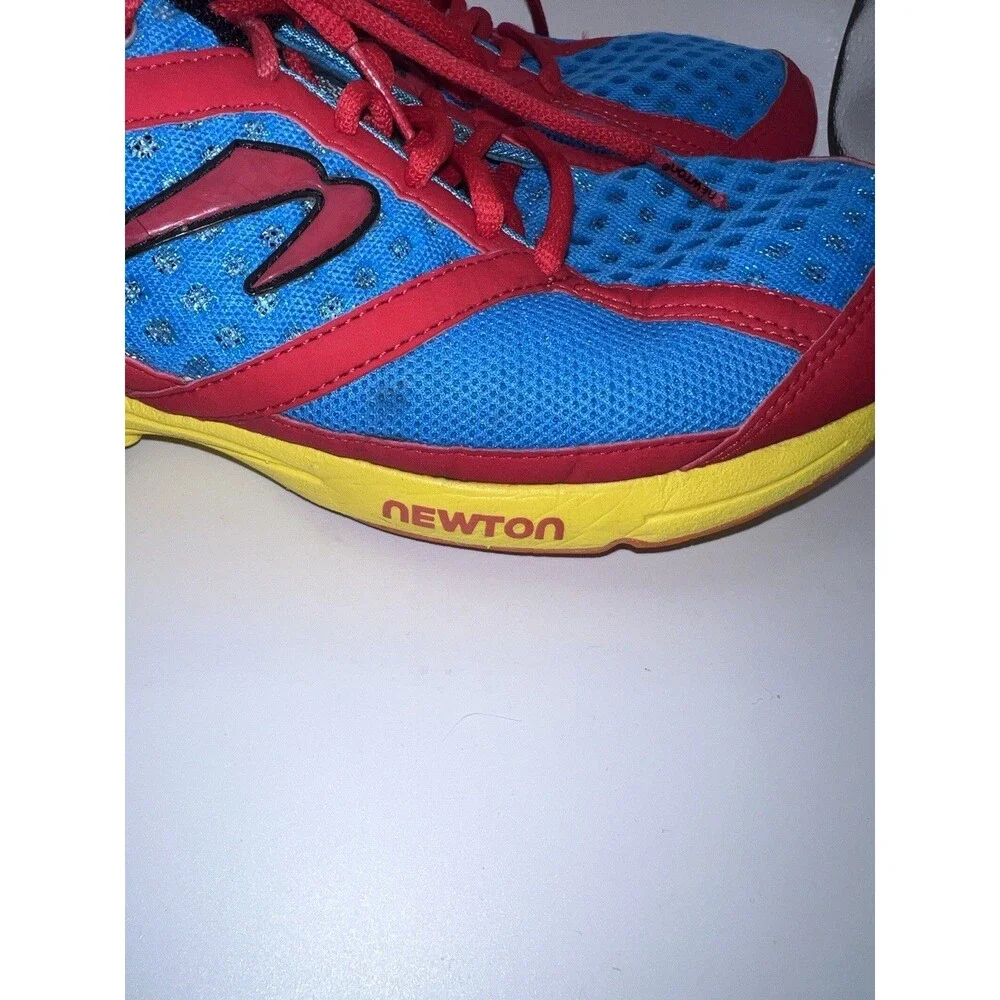 Newton Gravity Mens Athletic Running Shoes Sneakers Mens size 9 Red Yellow Blue